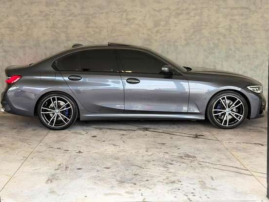 BMW-320i-2.0 16V TURBO GASOLINA M SPORT AUTOMÁTICO BMW-320i-2020