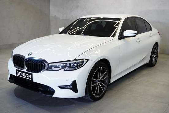 BMW-320i-2019