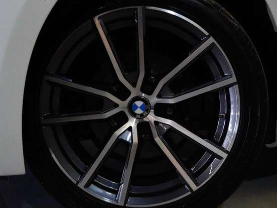 BMW-320i-2.0 16V TURBO GASOLINA SPORT AUTOMÁTICO BMW-320i-2019