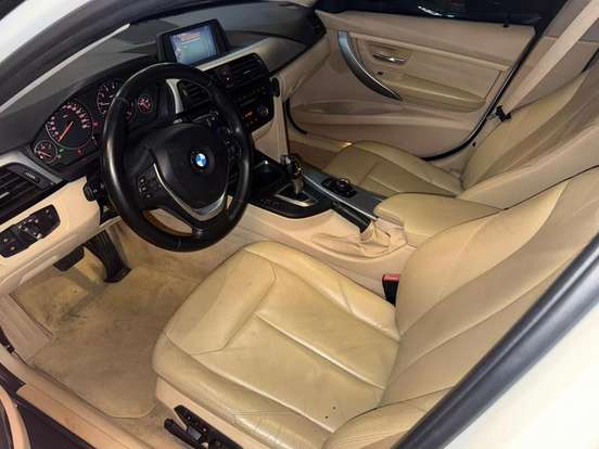 BMW-328i-2.0 MODERN SEDAN 16V GASOLINA 4P AUTOMÁTICO BMW-328i-2012