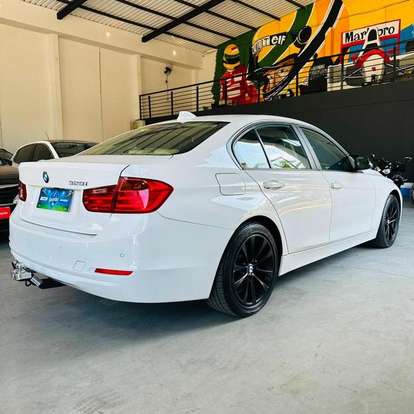 BMW-328i-2.0 SEDAN 16V GASOLINA 4P AUTOMÁTICO BMW-328i-2012