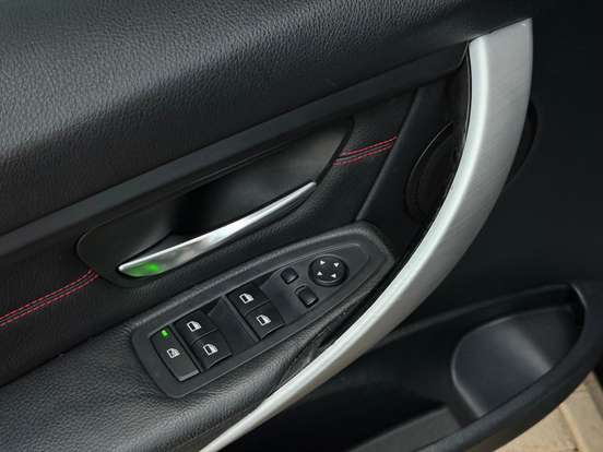 BMW-328i-2014
