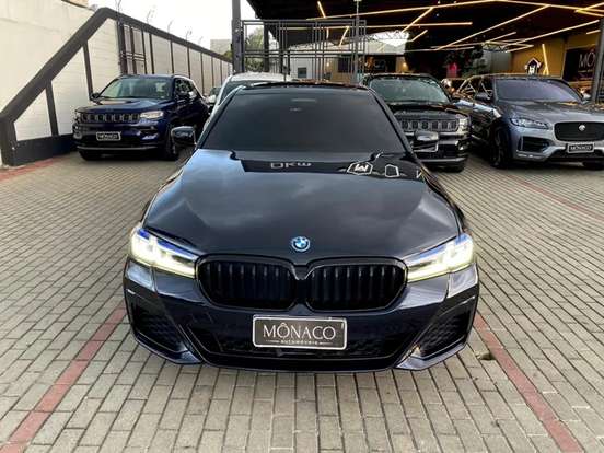 BMW-530e-2022