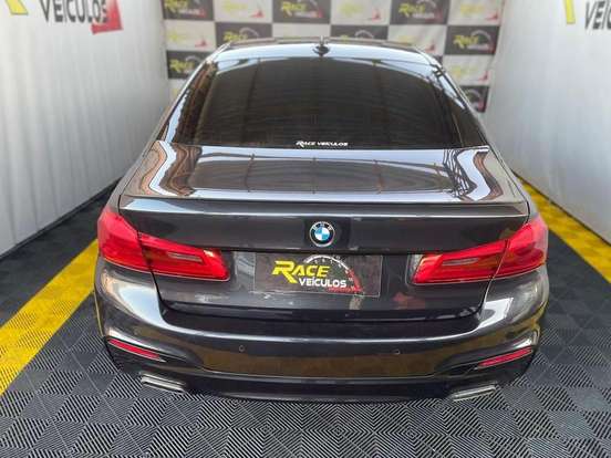 BMW-530i-2.0 16V TURBO GASOLINA M SPORT AUTOMÁTICO BMW-530i-2017