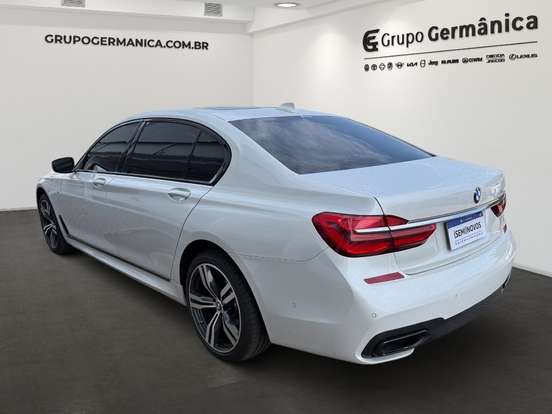 BMW-750Li-2016