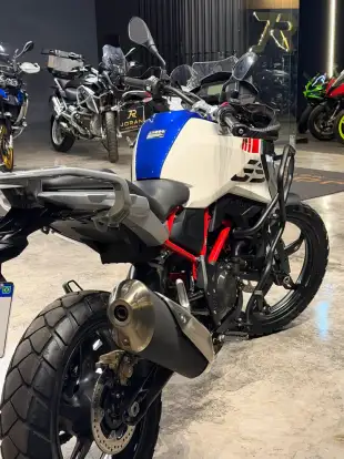 BMW-G 310 GS-2024
