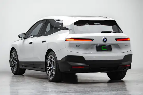 BMW-iX-2022