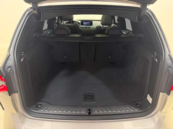 BMW-iX3-2022