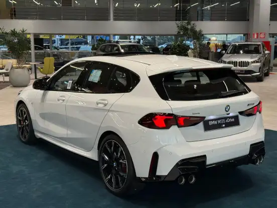 BMW-M 135i-2.0 16V TURBO GASOLINA XDRIVE STEPTRONIC BMW-M 135i-2025