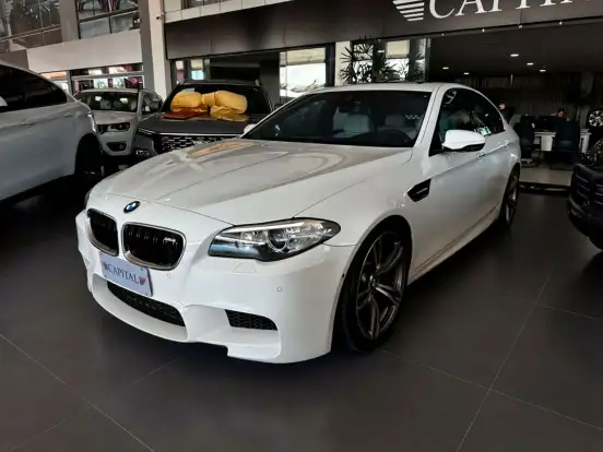BMW-M5-2013