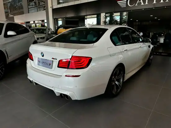 BMW-M5-2013