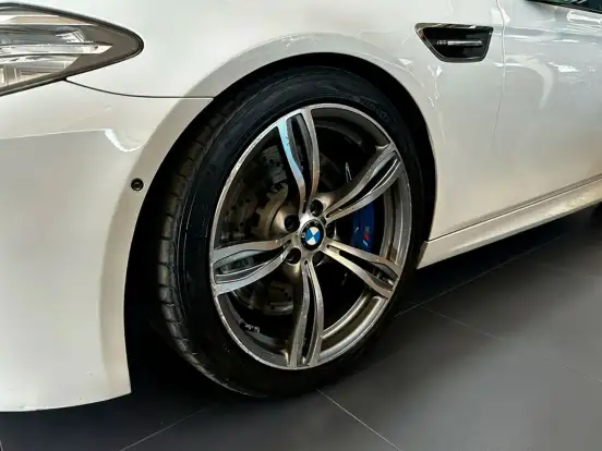 BMW-M5-2013