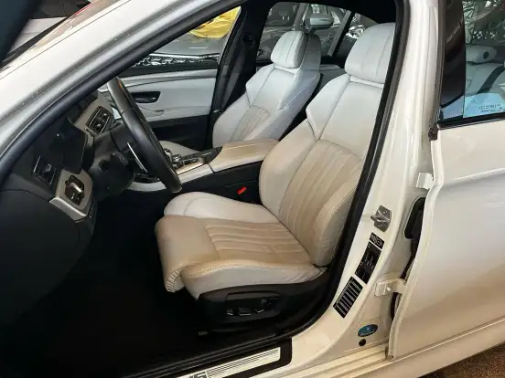 BMW-M5-4.4 V8 32V GASOLINA 4P AUTOMÁTICO BMW-M5-2013