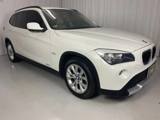 BMW-X1-2012