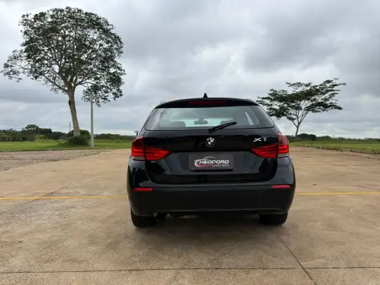 BMW-X1-2010