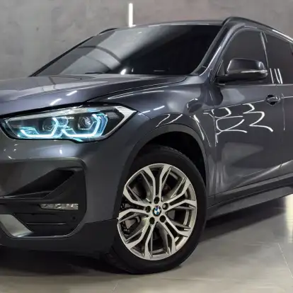 BMW-X1-2021