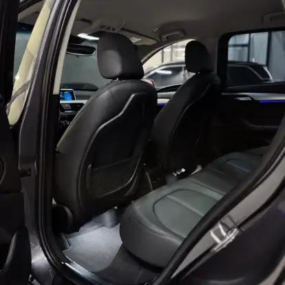 BMW-X1-2021