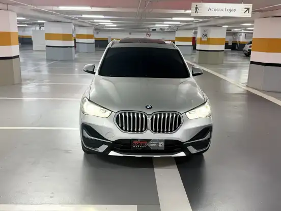 BMW-X1-2021