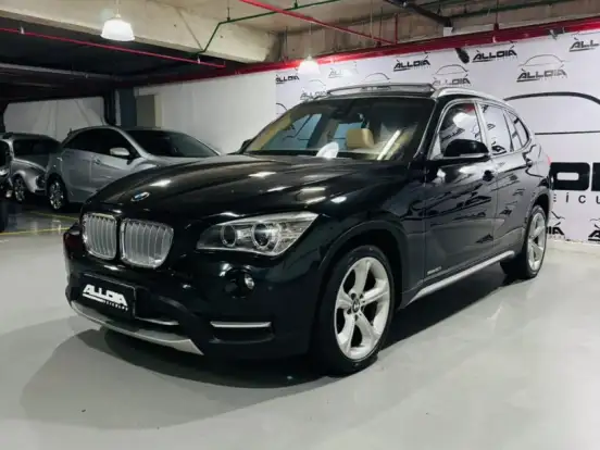 BMW-X1-2.0 16V TURBO GASOLINA SDRIVE20I 4P AUTOMÁTICO BMW-X1-2013