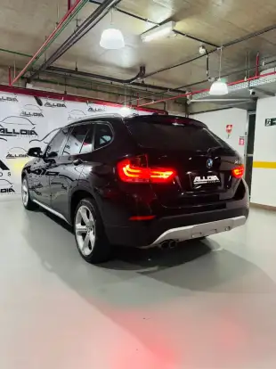 BMW-X1-2013