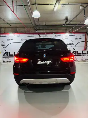 BMW-X1-2013