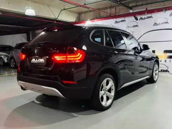 BMW-X1-2.0 16V TURBO GASOLINA SDRIVE20I 4P AUTOMÁTICO BMW-X1-2013