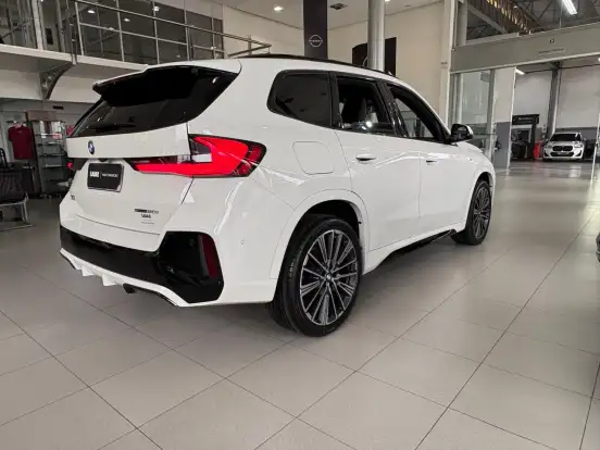 BMW-X1-2025