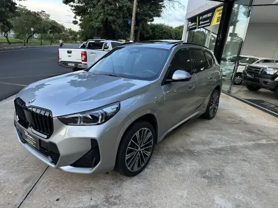 BMW-X1-2024