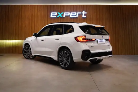 BMW-X1-2024