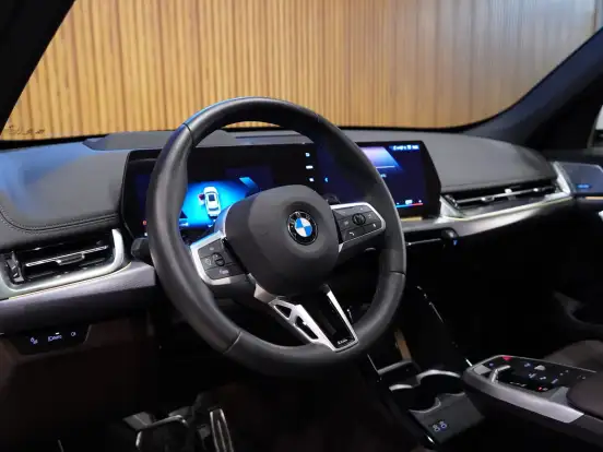 BMW-X1-2.0 16V TURBO GASOLINA SDRIVE20I M SPORT STEPTRONIC BMW-X1-2024