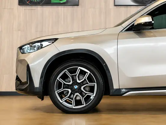 BMW-X1-2.0 16V TURBO GASOLINA SDRIVE20I X-LINE STEPTRONIC BMW-X1-2024