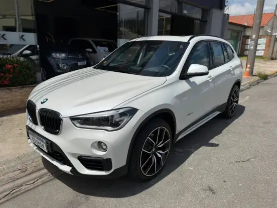 BMW-X1-2015