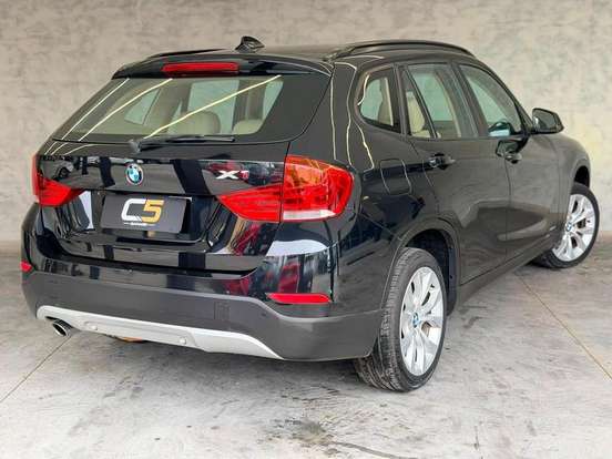 BMW-X1-2.0 16V GASOLINA SDRIVE18I 4P AUTOMÁTICO BMW-X1-2013