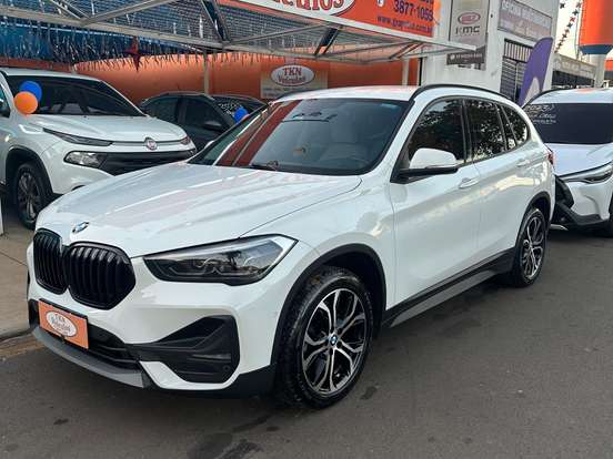 BMW-X1-2021