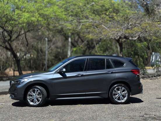 BMW-X1-2.0 16V TURBO ACTIVEFLEX SDRIVE20I 4P AUTOMÁTICO BMW-X1-2020