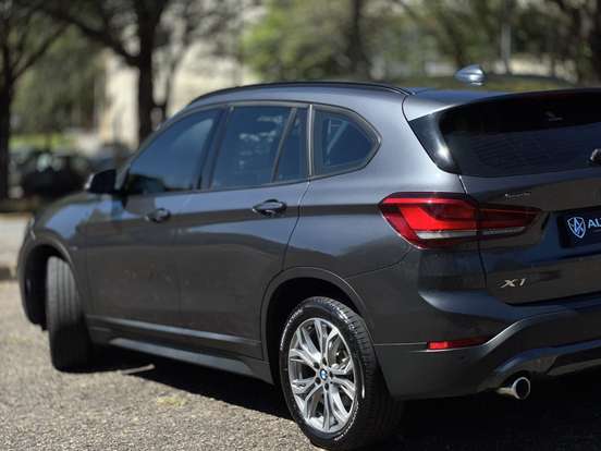 BMW-X1-2020