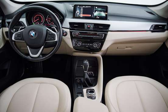 BMW-X1-2.0 16V TURBO ACTIVEFLEX SDRIVE20I 4P AUTOMÁTICO BMW-X1-2017
