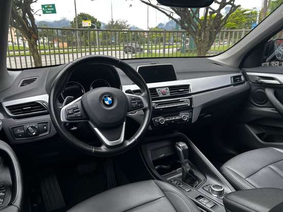 BMW-X1-2.0 16V TURBO ACTIVEFLEX SDRIVE20I GP 4P AUTOMÁTICO BMW-X1-2019