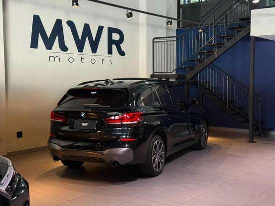 BMW-X1-2021