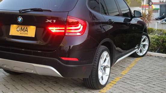 BMW-X1-2.0 16V TURBO ACTIVEFLEX SDRIVE20I X-LINE 4P AUTOMÁTICO BMW-X1-2015