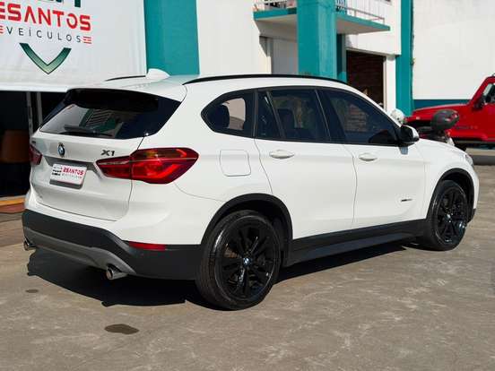 BMW-X1-2.0 16V TURBO ACTIVEFLEX SDRIVE20I X-LINE 4P AUTOMÁTICO BMW-X1-2017