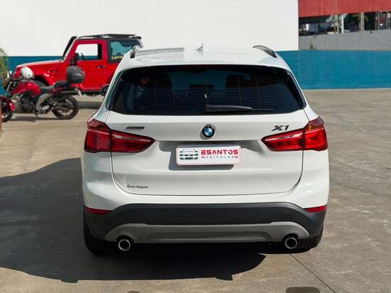 BMW-X1-2.0 16V TURBO ACTIVEFLEX SDRIVE20I X-LINE 4P AUTOMÁTICO BMW-X1-2017