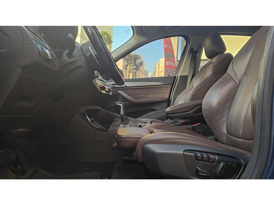 BMW-X1-2.0 16V TURBO ACTIVEFLEX SDRIVE20I X-LINE 4P AUTOMÁTICO BMW-X1-2022