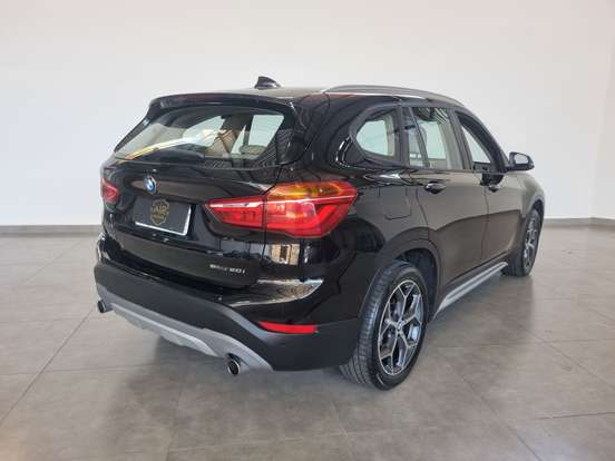 BMW-X1-2.0 16V TURBO ACTIVEFLEX SDRIVE20I X-LINE 4P AUTOMÁTICO BMW-X1-2018