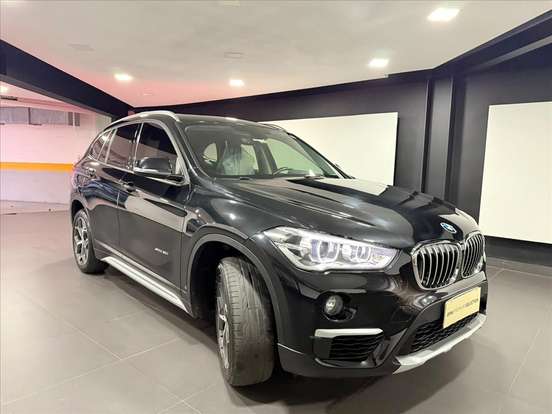 BMW-X1-2.0 16V TURBO ACTIVEFLEX SDRIVE20I X-LINE 4P AUTOMÁTICO BMW-X1-2017