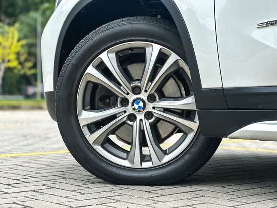 BMW-X1-2015