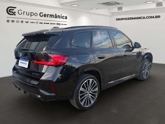 BMW-X1-2.0 16V TURBO GASOLINA SDRIVE20I M SPORT STEPTRONIC BMW-X1-2024