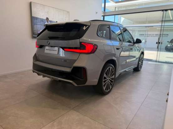BMW-X1-2024