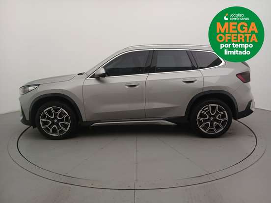 BMW-X1-2024