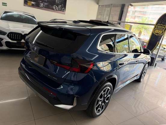 BMW-X1-2.0 16V TURBO GASOLINA SDRIVE20I X-LINE STEPTRONIC BMW-X1-2023